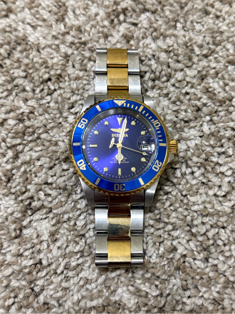 Invicta Pro Diver Automatic Men's Watch Blue Dial Two-Tone Gold Silver